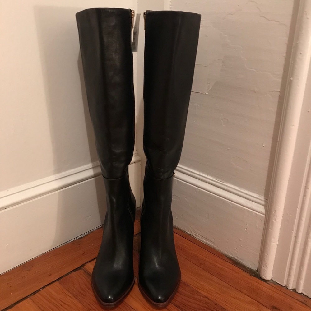 Calvin Klein ZURIE Leather Boots 8M NWT $275